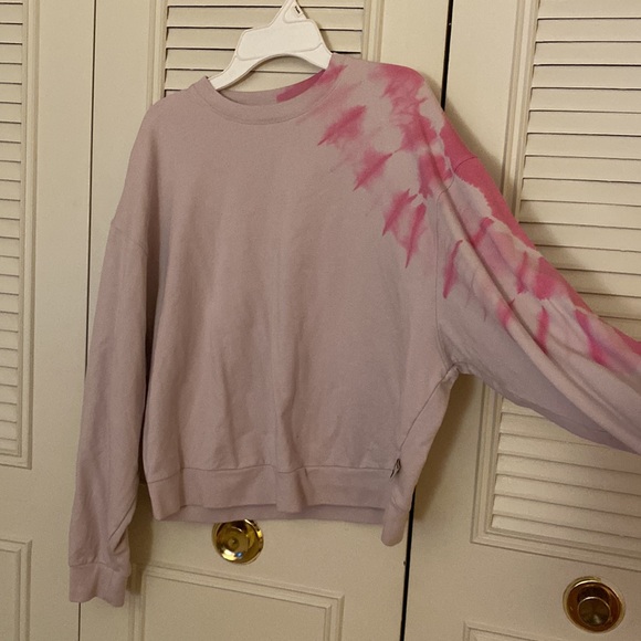 Cute and comfy, gently warn matching set! - Picture 3 of 5